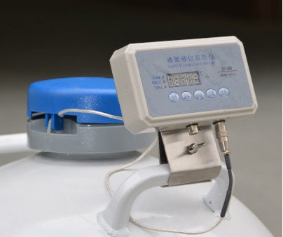 液氮液位报警器   液氮液位监控仪（仪表外装式